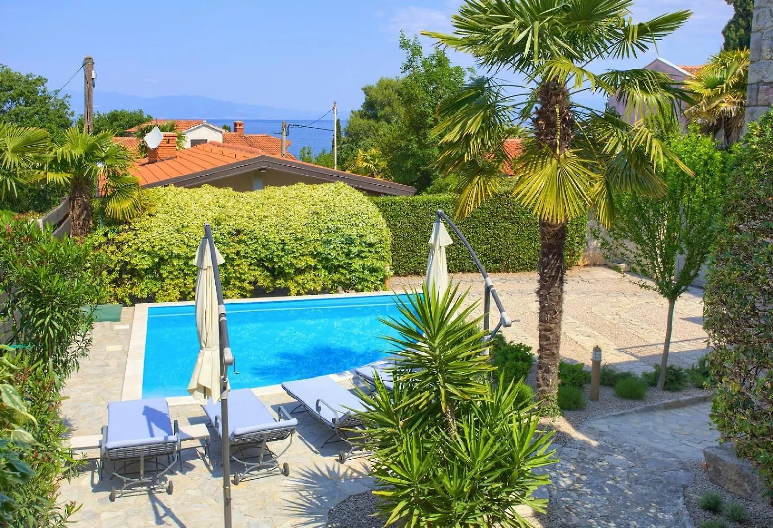 Villa With Private Pool Near The Beach Krk Malinska