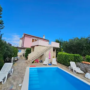 Kate, With A Private Swimming Pool And Garden Villa